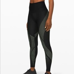 LULULEMON - Mapped Out High-Rise Tight 28”
